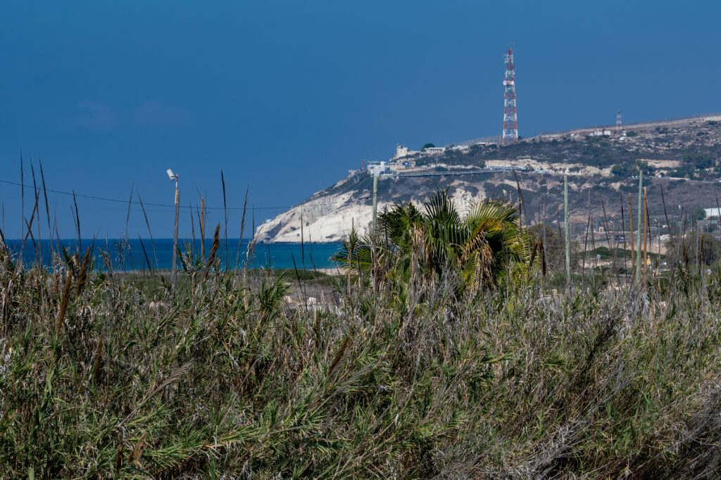 נוף לראש הנקרה, ים וצמחייה ירוקה 