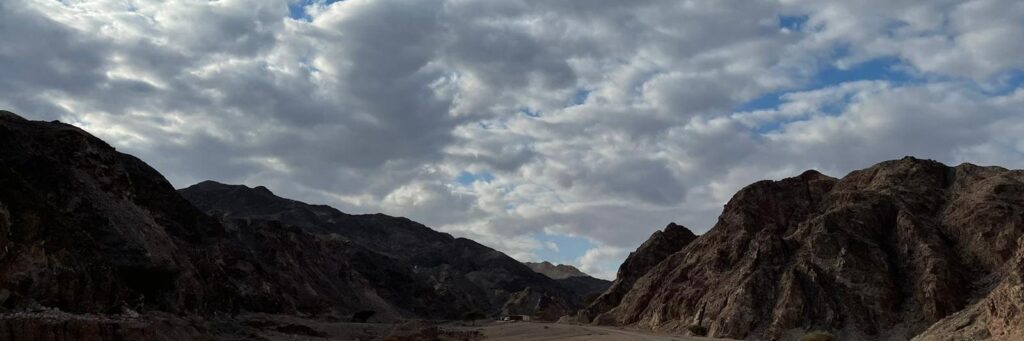 הר צפחות, הקצה הדרומי של רכס הרי אילת. צילום: נמרוד עצמון 