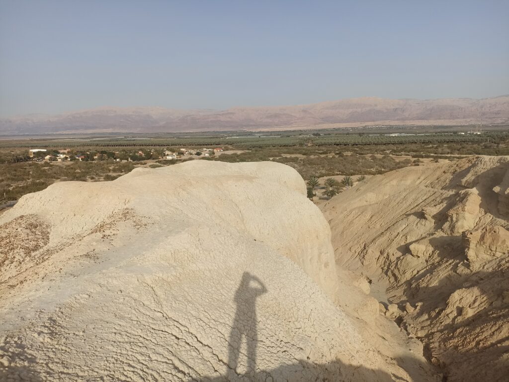 חוואר, מול ירדן 