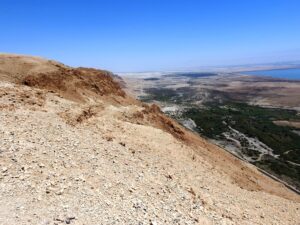 עיינות צוקים ומצוק העתקים