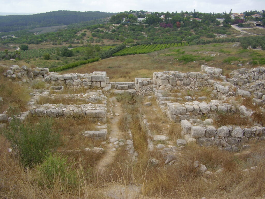 שער שלמה בתל גזר 