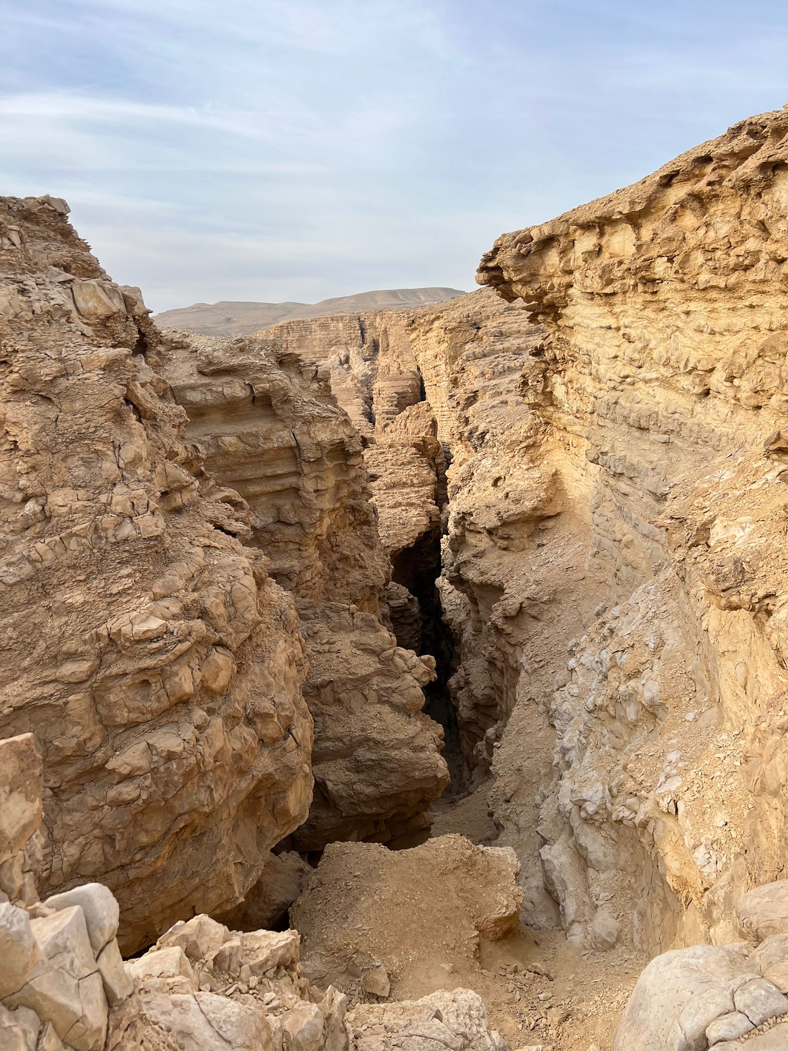 הסדקים בנחל חווה