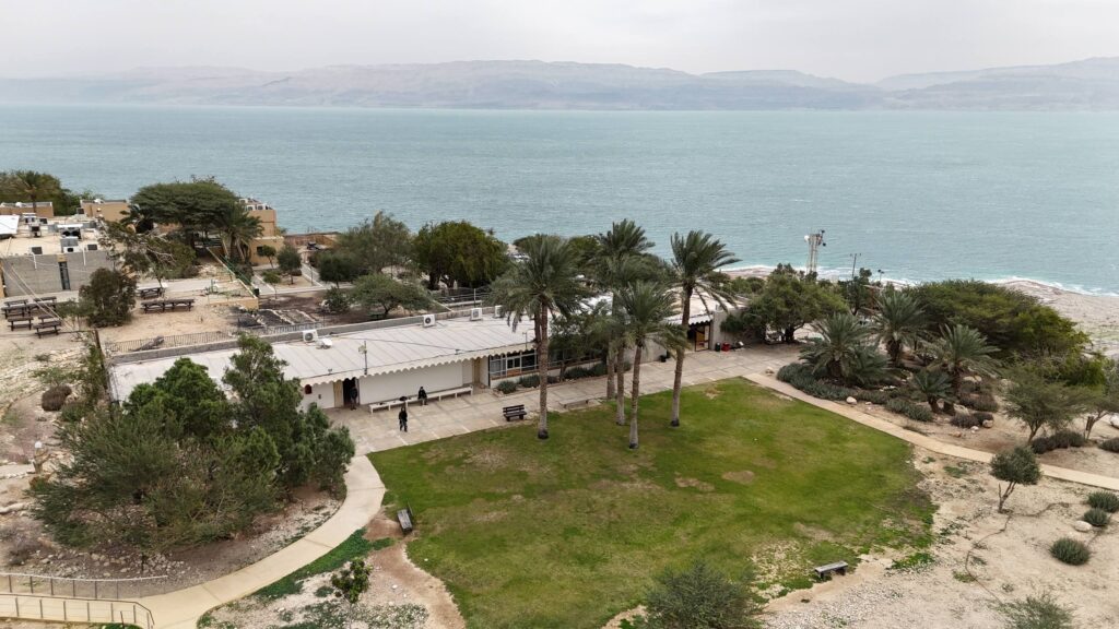 צילום רחפן של בית ספר שדה עין גדי 