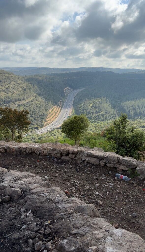תצפית מרכס השיירות בהרי ירושלים